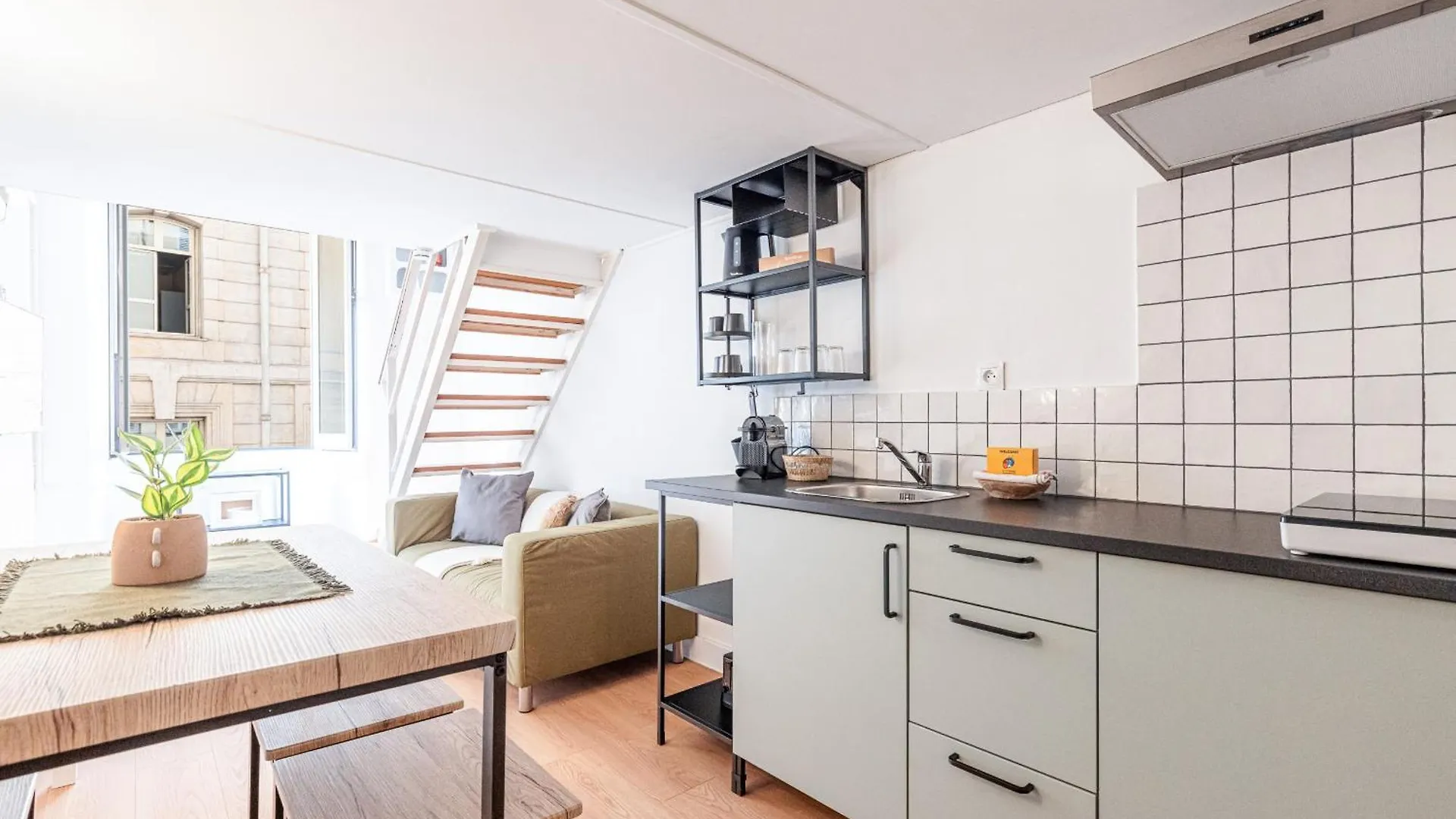 Lively District - Duplex Old Town Daire Nice