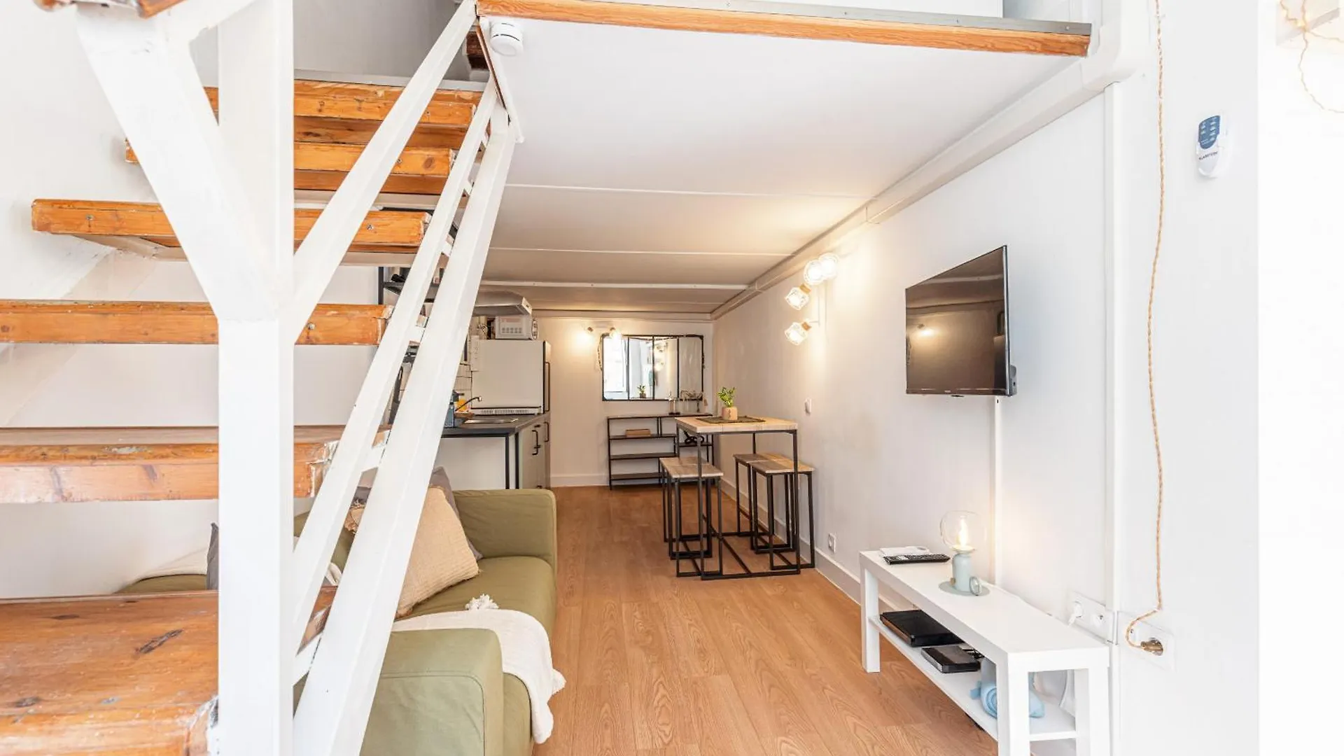 Lively District - Duplex Old Town Daire Nice