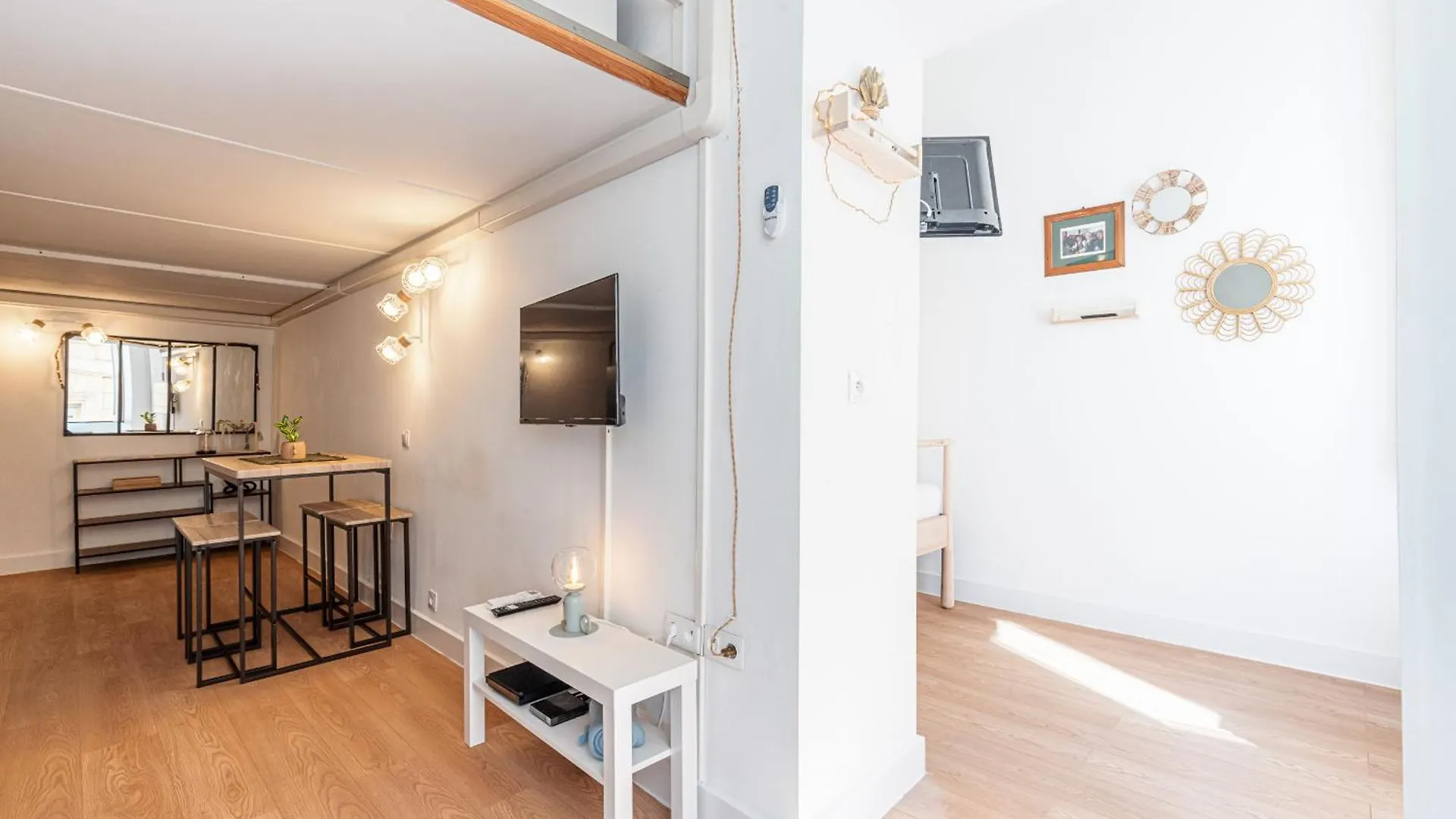 Lively District - Duplex Old Town Διαμέρισμα Νίκαια