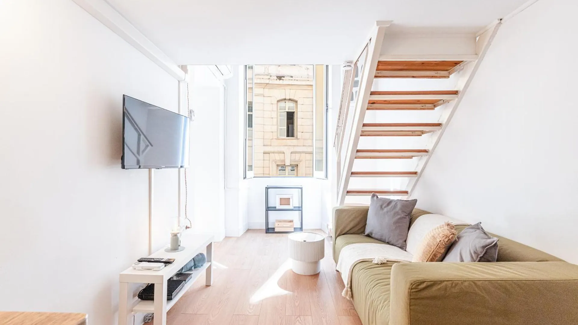 Lively District - Duplex Old Town Lejlighed Nice