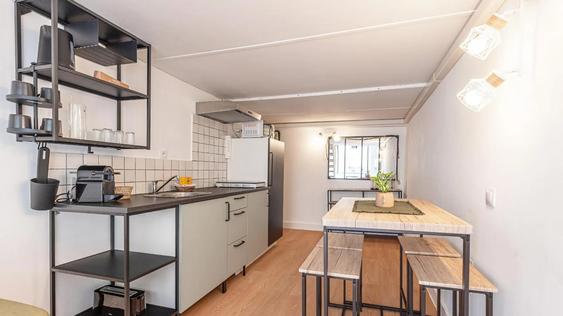 Lively District - Duplex Old Town Lejlighed Nice